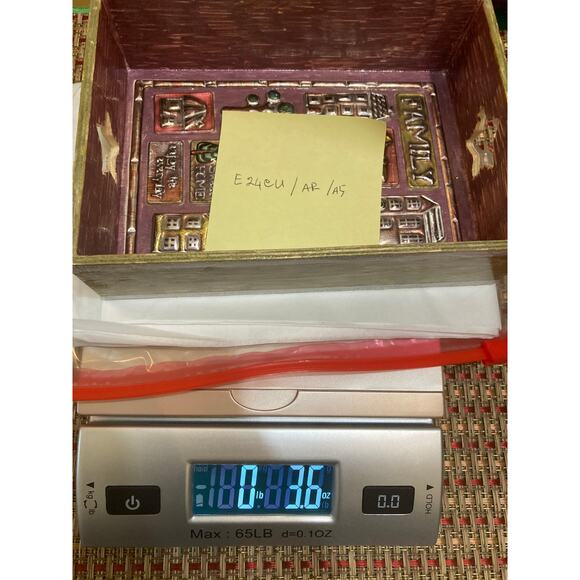 Handcrafted Small Box - Picture 5 of 5